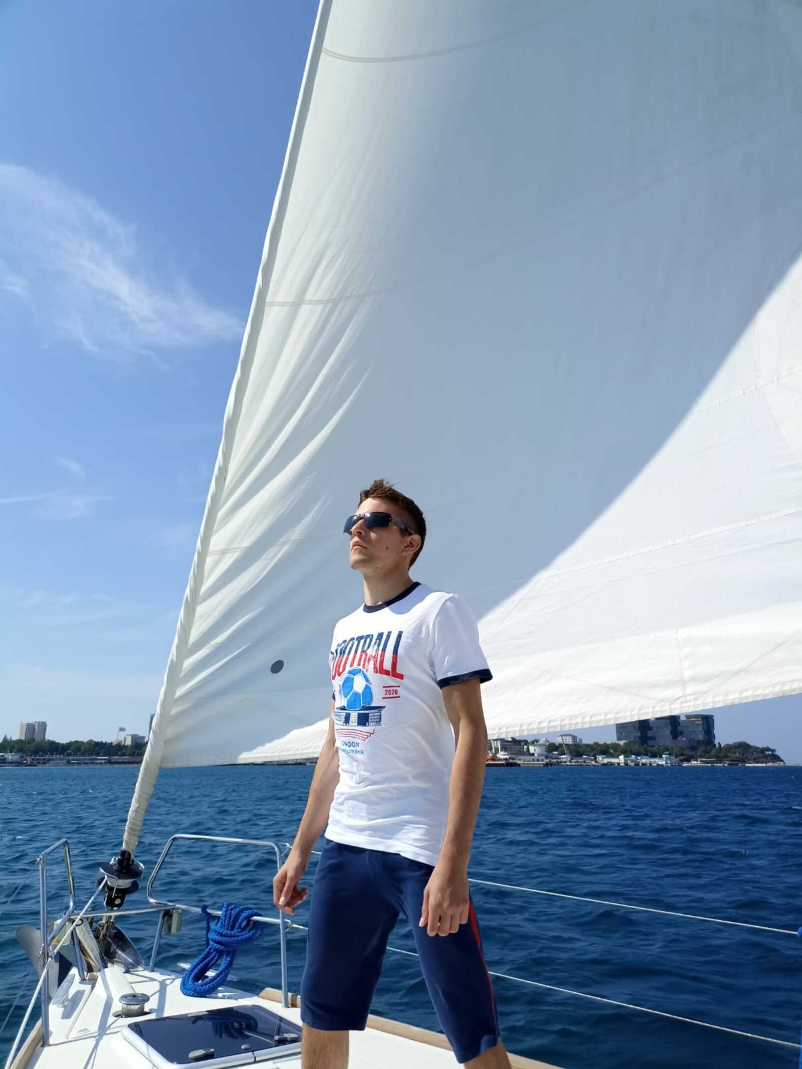 Студент Уфимского университета выпустил сборник рассказов шрифтом Брайля