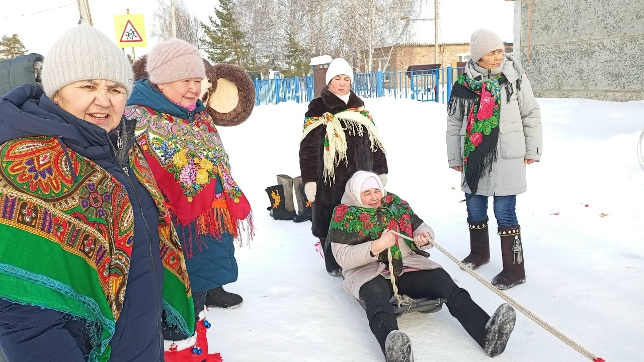 Валенки – предмет искусства и повод для веселья