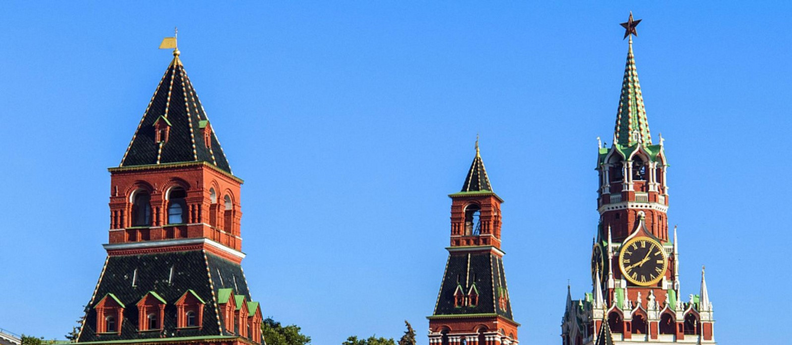 Путин дал поручения по развитию сферы медицины