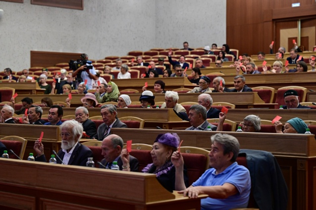 Радий Хабиров встретился с писательским сообществом Башкортостана