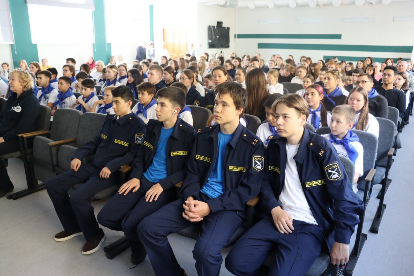 ДИАЛОГИ С ГЕРОЯМИ