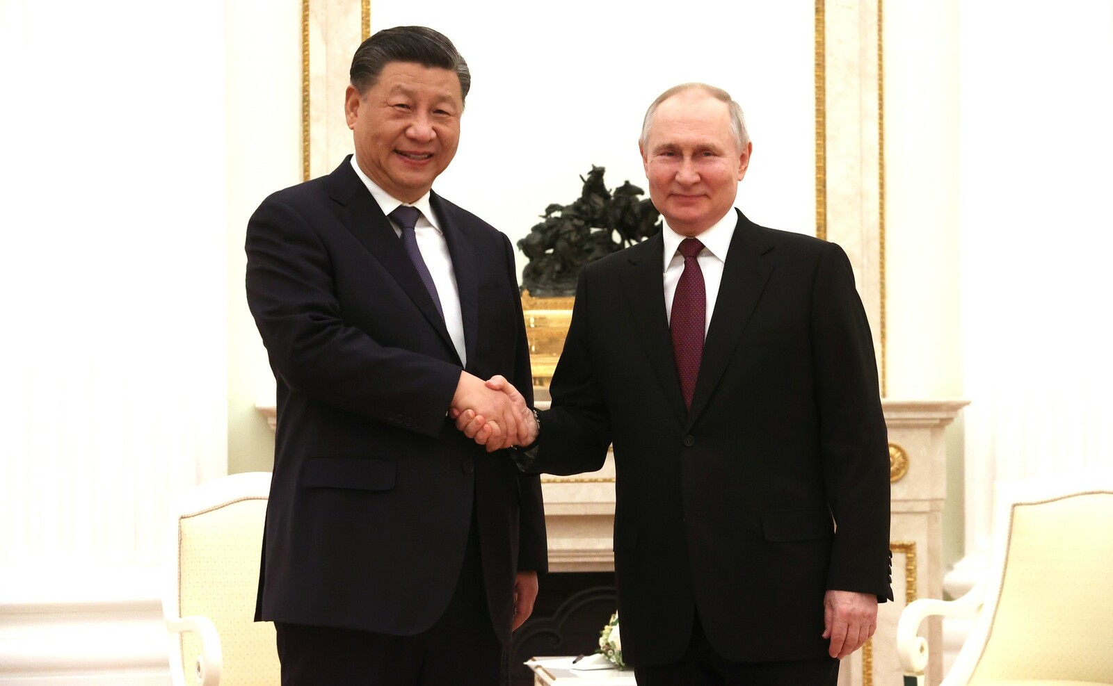 Состоялась встреча  Владимира Путина с Председателем  КНР  Си Цзиньпином