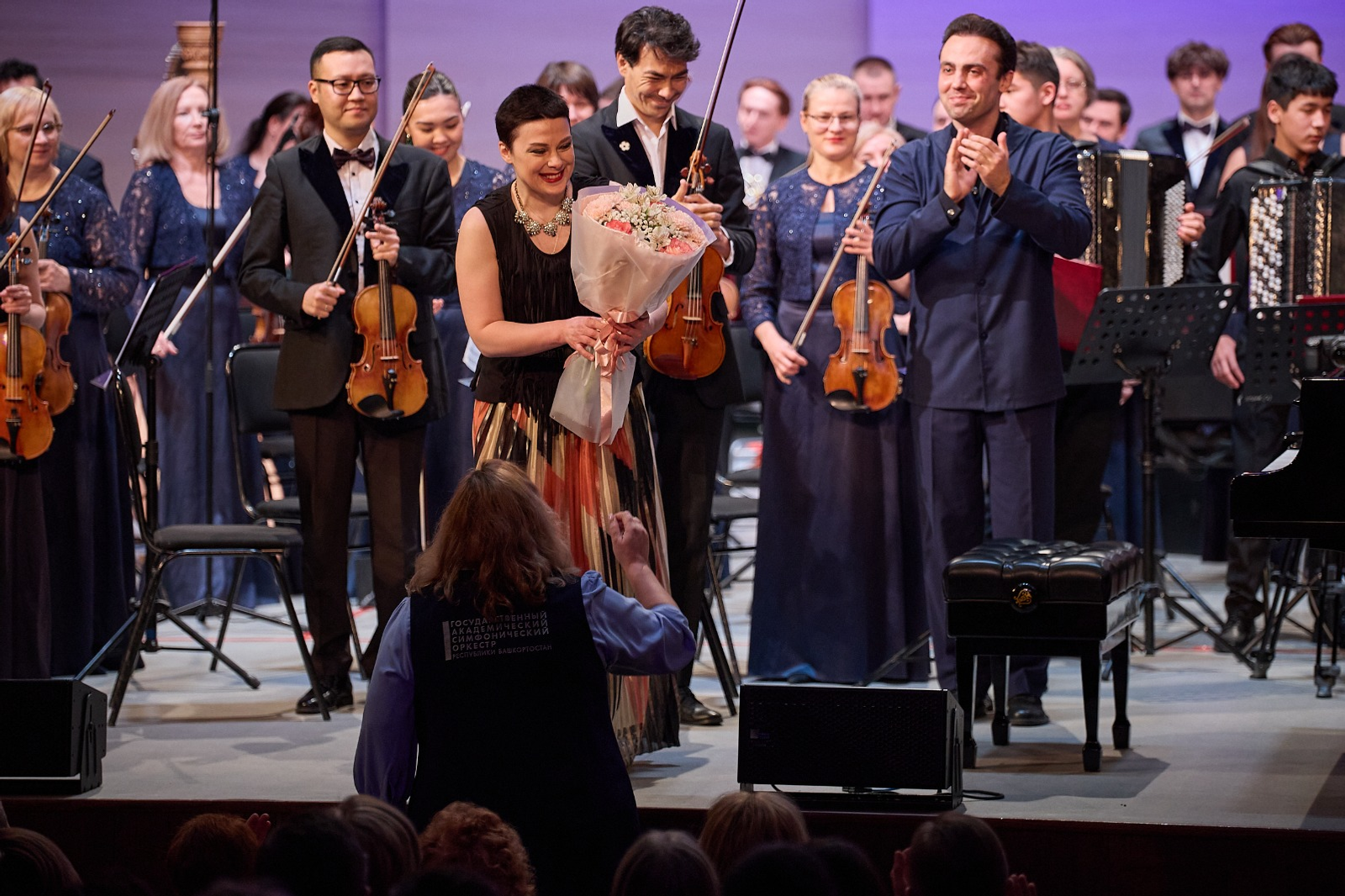 С Госоркестром РБ вновь выступила… королева