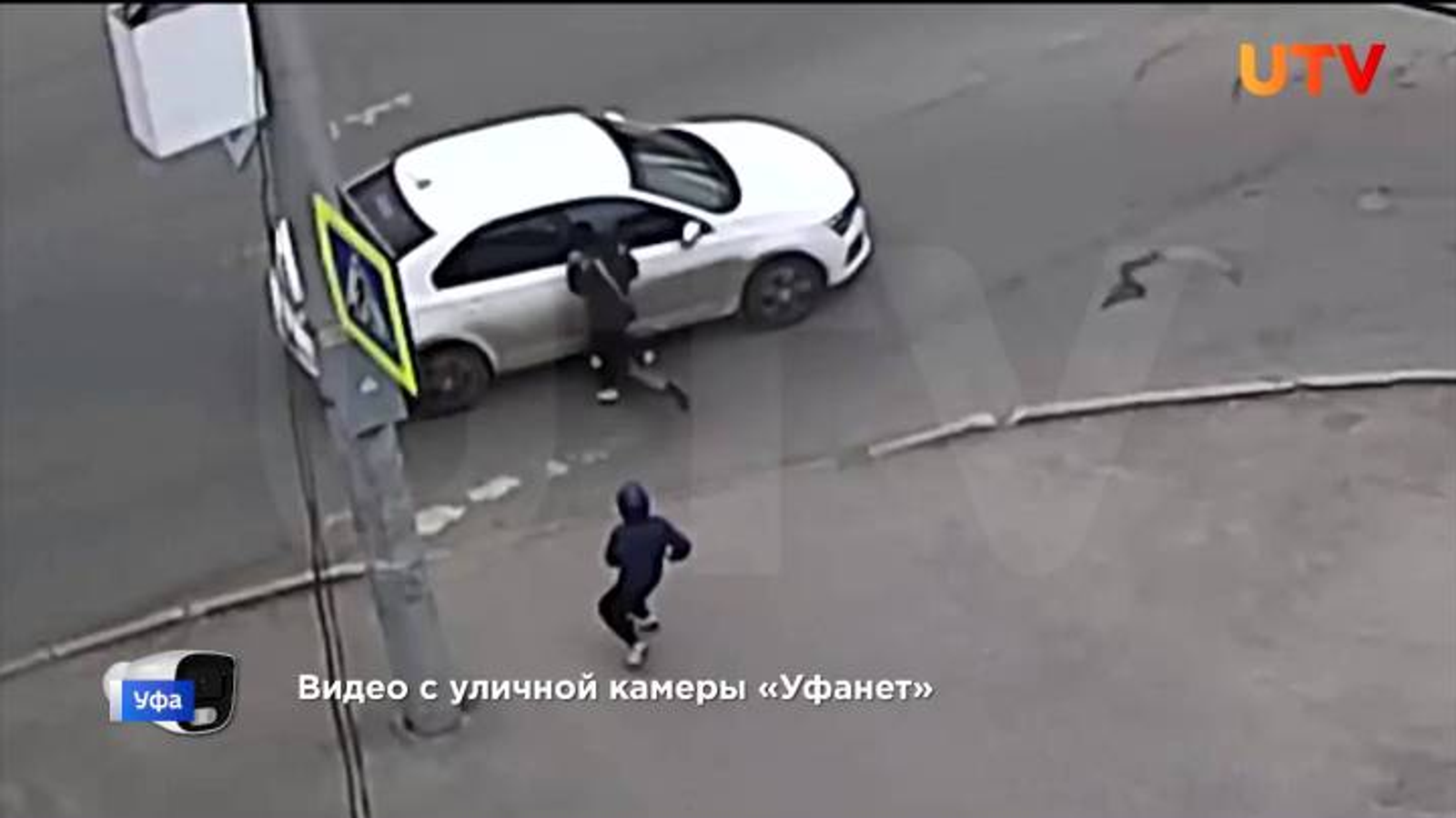 В Уфе школьник на электросамокате влетел в машину